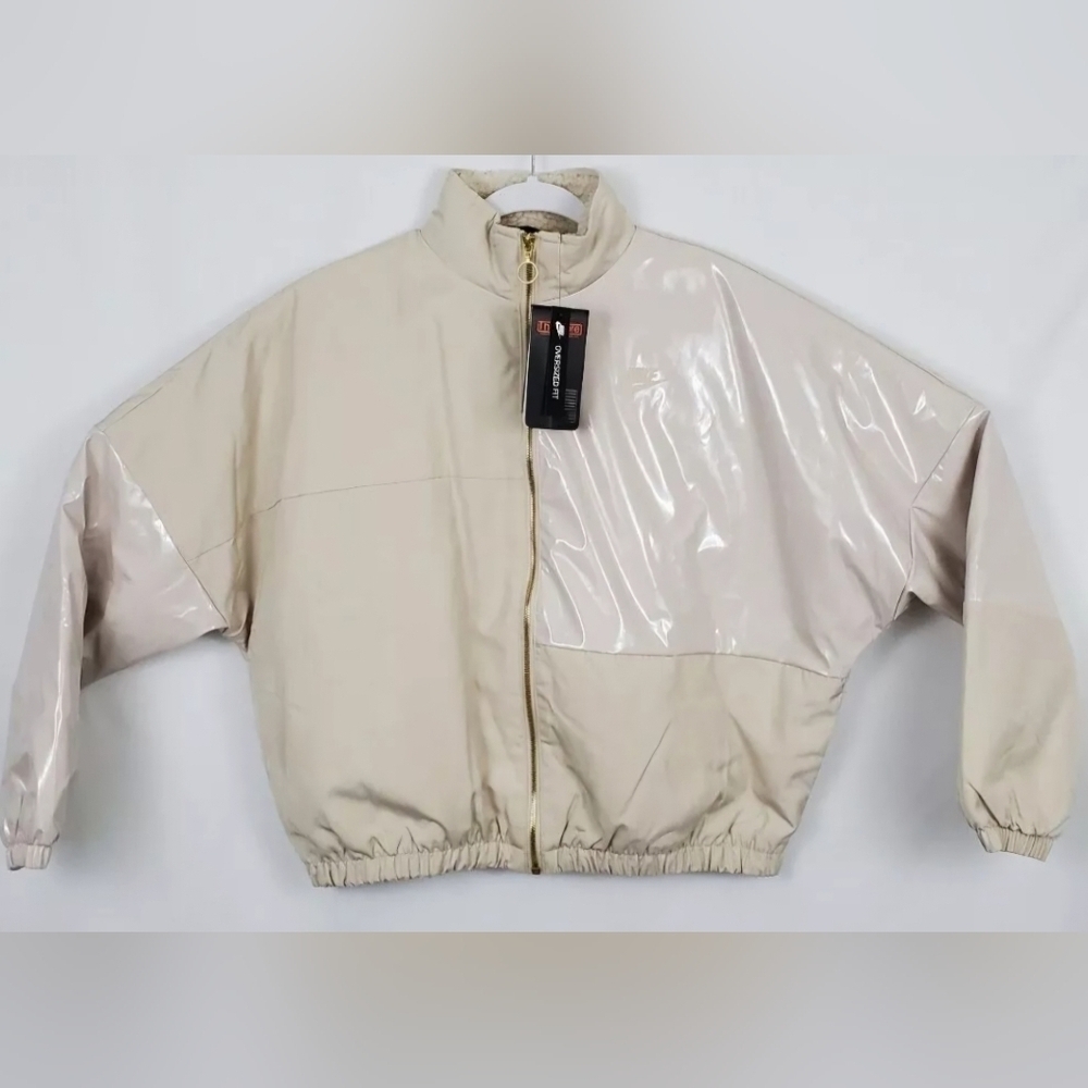 Nike Sportswear Icon Clash Jacket Women Sz Small Synthetic Fill Cream CZ1870 New